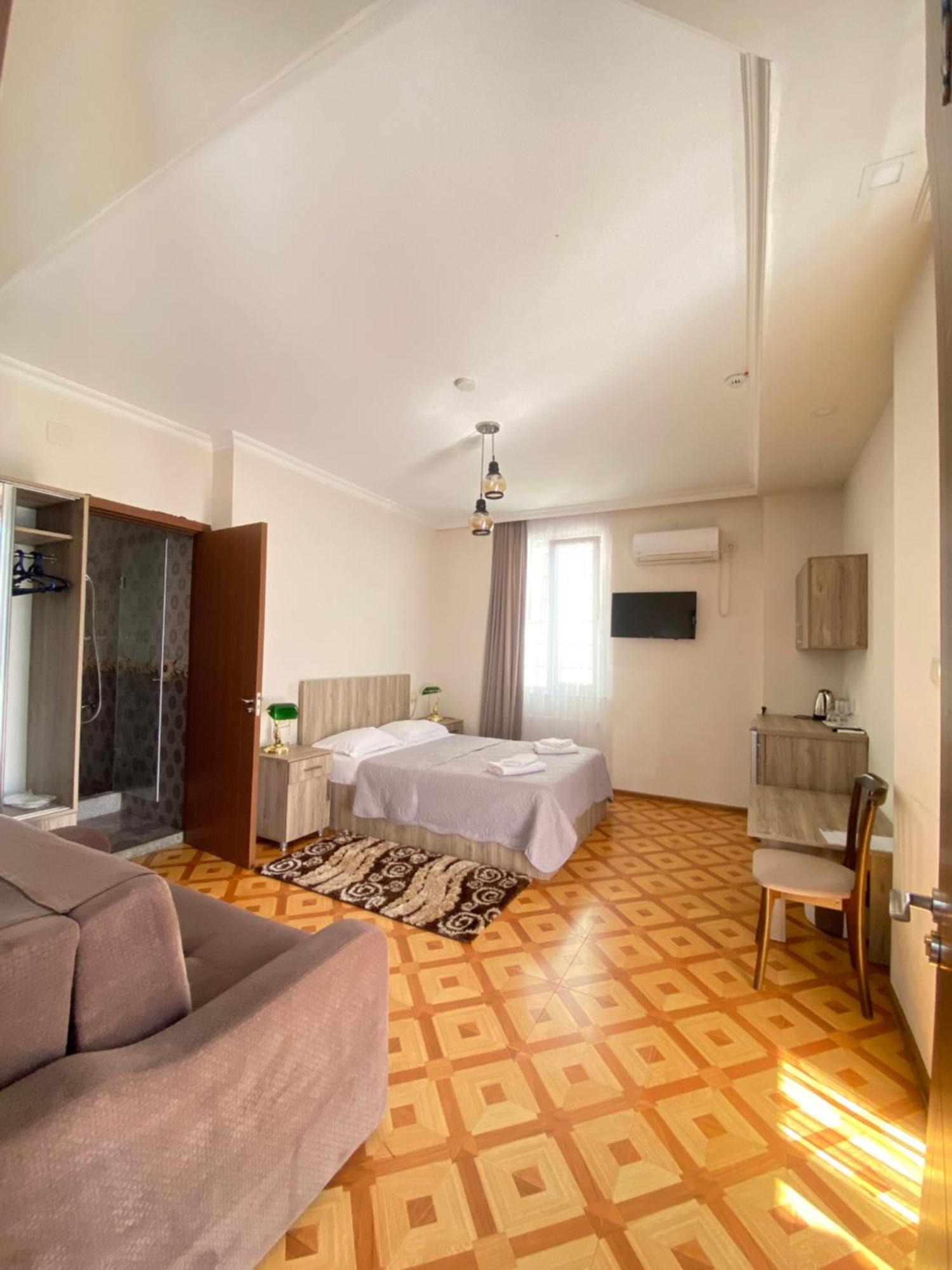 Hotel Garanti Batumi Eksteriør billede