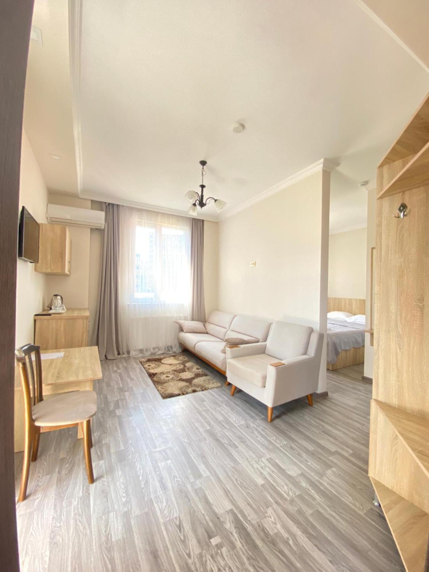 Hotel Garanti Batumi Eksteriør billede