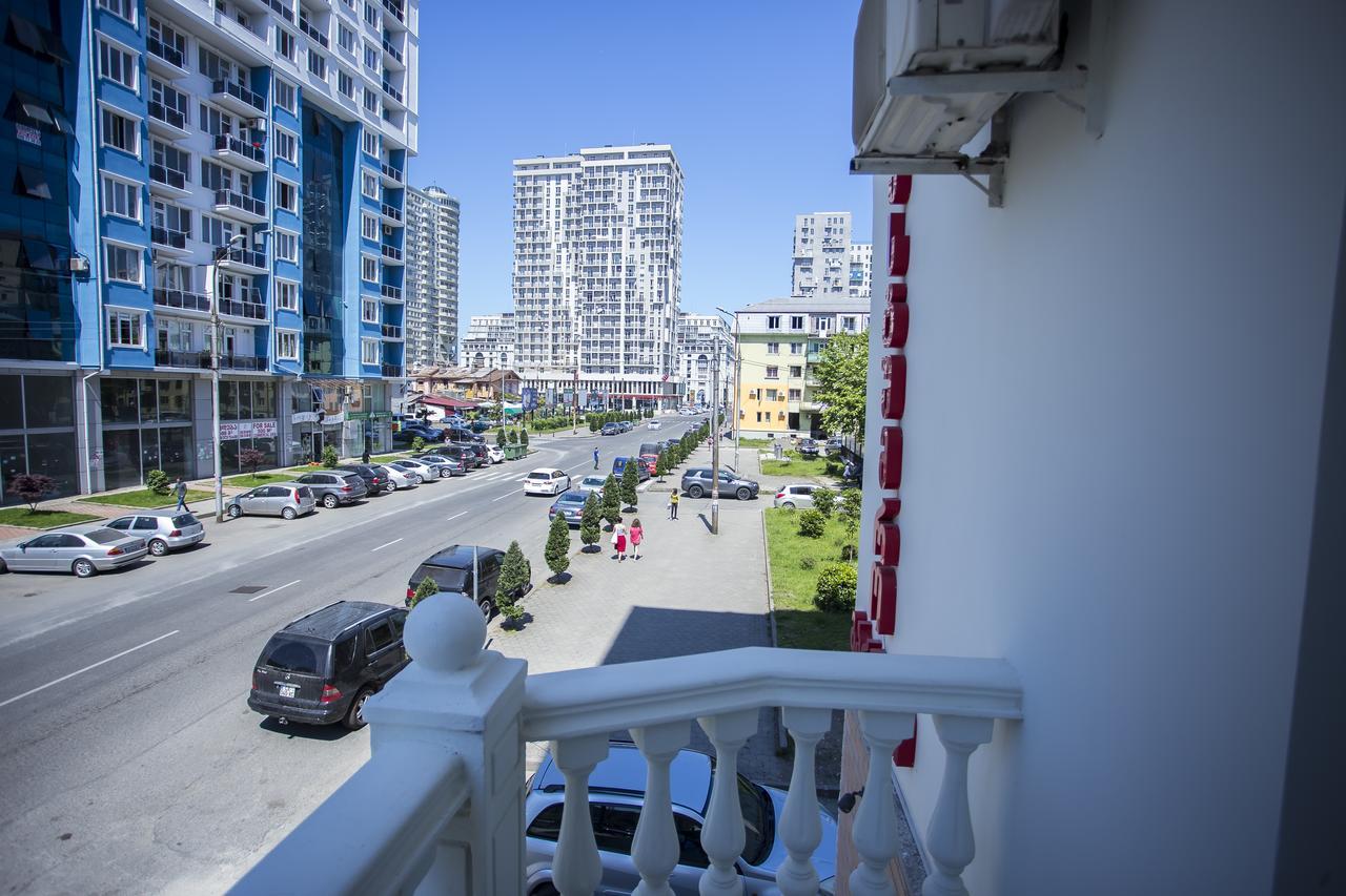 Hotel Garanti Batumi Eksteriør billede
