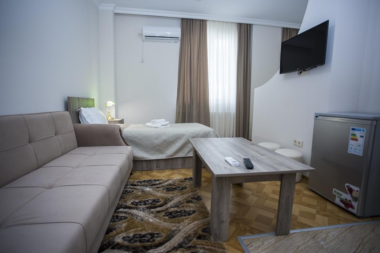 Hotel Garanti Batumi Eksteriør billede